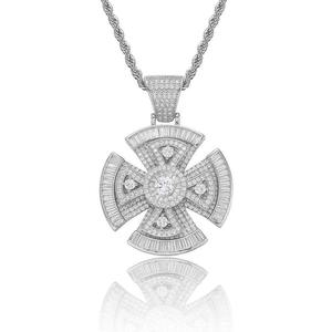 Pendentif Hip Hop en Moissanite Sertie de Pierres, Croix Rotative Plaqué Or, Collier Pendentif Croix - Product Image 5