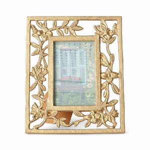 Luxury Silver Metal Photo <b>Frame</b> Ginkgo Leaf Textured <b>Picture</b> <b>Frame</b> Tabletop Decorative Metal <b>Border</b> Photo <b>Frame</b> for Home Hotel - Product Image 5