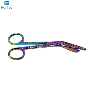 Tijeras para Vendajes de Primera Calidad, Hechas a Medida con Acero Quirúrgico de Alta Precisión, para Uso Médico y de Primeros Auxilios - Product Image 2