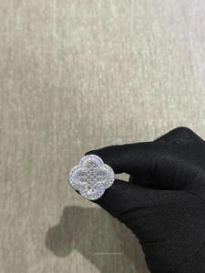 Anillo de Moissanita con Diseño de Trébol, Plata de Ley 925 con Baño de Rodio, Estilo Hip Hop, Corte Baguette, para Hombre, Regalo de Compromiso o Boda - Product Image 2