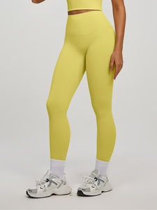 Ensemble de yoga et fitness sans couture Atlaset pour femme : Leggings taille haute, soutien-gorge de sport et veste – Personnalisation du logo, OEM, ODM, marque privée - Product Image 5