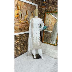 Conjunto de Fiesta de Diseño con Silueta Recta: Top y Pantalón con Dupatta y Cintura Natural - Product Image 2