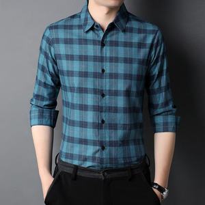 Camisa de Vestir de Popelina a Rayas Azules para Hombre, Manga Larga, Cuello Clásico, Formal, con Botones, de Poliéster/Algodón, Tejido Antiarrugas para Primavera - Product Image 5