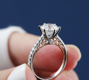 Anillo de Compromiso Vintage con Diamante Cultivado en Laboratorio de 14 Quilates Certificado por IGI, 1.75 Quilates, Corte Redondo, Oro Blanco con Baño de Rodio, VVS2 F - Product Image 5