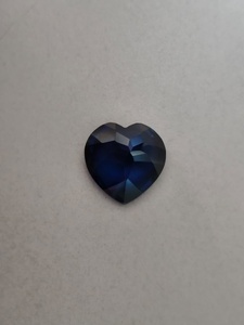 Zafiro Azul Cultivado en Laboratorio de Alta Calidad, Forma de Corazón, Gema Suelta, Calidad Premium para Joyería Fina, para la Elaboración de Joyas - Product Image 4