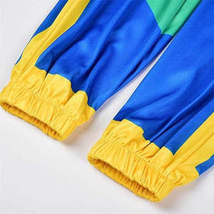 Ensemble de veste matelassée sportive unisexe à blocs de couleur bleu jaune vert coupe-vent imperméable avec fermeture éclair et col rabattable coupe régulière - Product Image 3