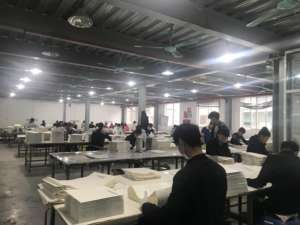 Bolsa de Papel Blanca Personalizada de Lujo, Ecológica, Hecha a Mano, Biodegradable y Reciclable con Impresión Digital para Empaque de Regalos - Product Image 6