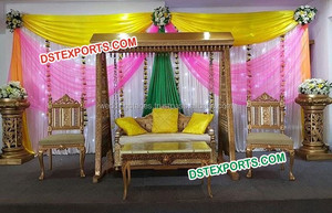 Columpio de madera de estilo deslumbrante para escenarios de boda Impresionante Columpio de Pilar Avni para decoración de boda Gujarati Maharani Swing DE BODA EE. UU. - Product Image 6