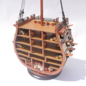 Estante de madera - Sección transversal del HMS Victory - Muebles náuticos modernos para sala de estar - Product Image 4