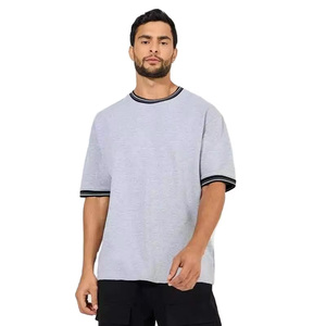 Camiseta de Algodón Extra Grande para Hombre, 100% de Alta Calidad, Color Gris Sólido, Cuello Redondo, Manga Corta, Ribete en Contraste, Estilo Casual - Product Image 1