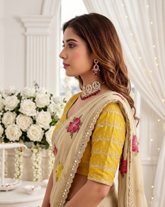 AARA Fashion Cream Floral Printed Silk <b>Saree</b> with <b>Yellow</b> Blouse for Women Traditional Indian Wedding Wear Sun Protection - Product Image 2