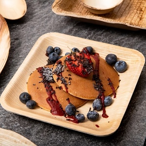 Platos Cuadrados Ecológicos de Hoja de Palma de 6 Pulgadas para Servir Postres, Ideales para Bodas y Pequeños Eventos, 25 Piezas, para Fiestas, Cafeterías y Servicios de Catering - Product Image 1