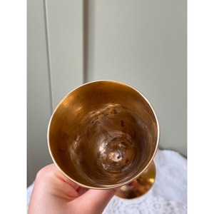 Nouveauté : Verre à vin vintage en laiton fait main, forme cloche, embossé, pour les occasions festives - Product Image 5