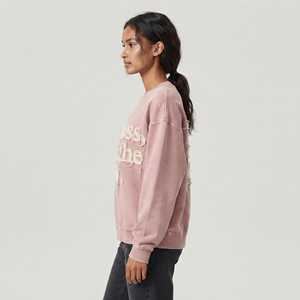 Sweat-shirt en molleton vintage surdimensionné pour femme, à épaules tombantes, avec broderie effet usé, col rond, manches longues, logo uni sur le devant - Product Image 3