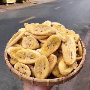 Chips de banane bio lyophilisées, faibles en gras, sucrées, naturelles, saines, collation de fruits, vente en gros, fabricant en vrac, Vietnam - Product Image 1