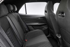 Paquete de Lujo Usado 2022 Blanco 150kw V1 58kwh 5 Puertas Auto Eléctrico Modelo 2022 Paquete Incluido - Product Image 3