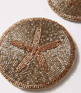 Posavasos Redondo Clásico Hecho a Mano, Duradero y Ecológico, con Cuentas de Cangrejo, Bordado Costero Oceánico, Tamaño Personalizable para Decoración de Mesa o Tazas - Product Image 1