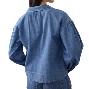 เสื้อเชิ้ตยีนส์ลำลองสำหรับผู้หญิง แต่งกระดุม ล้างสี พร้อมใส่ได้ทั้งฤดูร้อนและฤดูหนาว สวมใส่สบาย ผ้าฝ้ายปรับแต่งได้ ขายส่ง - Product Image 2