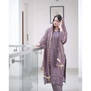 Ensemble haut, bas et dupatta pour femme, pour une tenue élégante - Product Image 6
