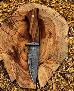 High Quality Damascus Steel Hunting Outdoor Knife with Leather Sheath Easy Carry Camping Hunting Knife with Wood Handle OEM - Product Image 1