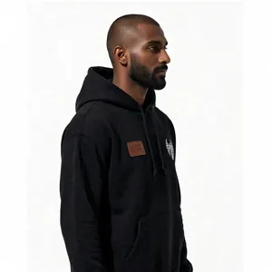 Sweat à capuche noir délavé tendance avec calligraphie arabe et imprimé faucon au dos, coupe oversize - Product Image 3