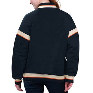 Veste d'université en satin pour femmes avec manches contrastées en coton brodé personnalisé Taille personnalisée pour l'équipe universitaire Veste - Product Image 4