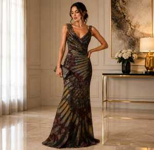 Robe de soirée noire ornée pour femmes |   Robe de soirée à paillettes et perles de créateur |   Robe de réception de mariage indienne formelle - Product Image 2