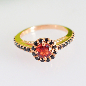 Best Selling Natural Red Garnet Gemstone <b>Ring</b> With Black Onyx 925 Sterling <b>Silver</b> Classy Gold Plated Fine <b>Ring</b> Jewelry For Women - Product Image 5