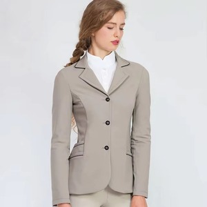 Chaqueta de Equitación Beige Personalizada para Mujer con Ribete Negro en Contraste, Abrigo para Competición Ecuestre OEM - Product Image 1