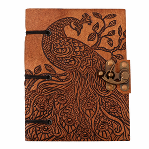 Carnet de croquis vintage en cuir motif paon – Journal esthétique sur le thème de la nature avec reliure cousue, papier fait main non ligné pour artistes - Product Image 1