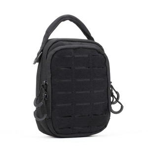 Sac tactique imperméable avec poignée souple et fermeture éclair pour les voyages, fabriqué au Vietnam - Product Image 2