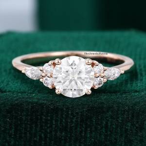 Anillos de Boda Nuevos de Plata de Ley 925 con Corte Redondo, Anillos de Diamantes Moissanite Creados en Laboratorio, Joyería para Mujer, Anillos de Compromiso con Piedras Preciosas de Corte Redondo - Product Image 1