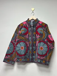 Chaqueta de terciopelo gris con bordado floral bohemio Suzani, abrigo de invierno de manga larga, artesanal, vintage, étnico, para mujer - Product Image 3