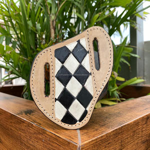 Gaine de couteau en cuir véritable à motif à carreaux professionnel personnalisé couverture de couteaux en cuir à découper de haute qualité avec boucle de ceinture - Product Image 4