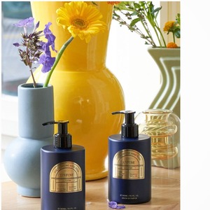 Gel douche coréen K-Beauty Reopyum La Fleur, gel lavant pour les mains, fabriqué en Corée, pour tous types de peaux, unisexe. - Product Image 4