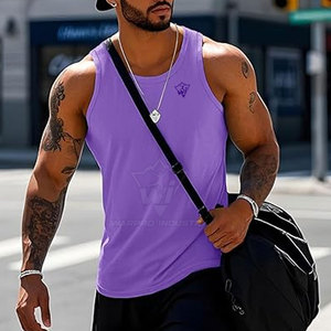 Camiseta sin mangas para hombre de tela suave, diseñada para máxima comodidad y flexibilidad, con un ajuste moderno y un acabado impecable. - Product Image 3