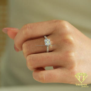 Anillo de compromiso solitario de diamante cultivado en laboratorio con corte princesa de lujo, plata de ley, joyería fina clásica, regalo para mujer - Product Image 2