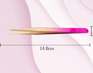 Pince à épiler inclinée de haute qualité pour cils, avec revêtement dégradé de précision, outil essentiel pour l'application de faux cils - Product Image 5