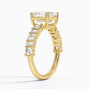 Anillo de boda clásico para mujer de plata de ley 925 con diamantes de moissanita de corte Asscher y baguette alternados - Product Image 6