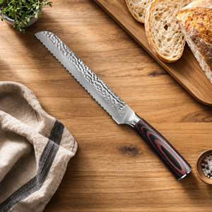 Cuchillo para pan hecho a mano en acero inoxidable con mango de madera y funda de cuero. - Product Image 3