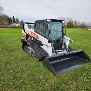 Chargeuse compacte sur chenilles Bobcat T66 avec moteur diesel Perkins, haute efficacité opérationnelle, boîte de vitesses et PLC à vendre - Product Image 3