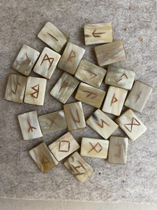 Handmade High Quality White Rectangle Buffalo Horn Rune Dice Custom Design Eco-Friendly Polished Gaming Accessory Natural Crafts - Product Image 3