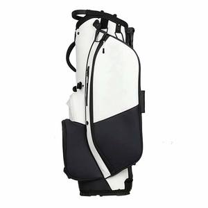 Sac de golf léger en cuir synthétique avec support stable intégré et poignée ergonomique pour une portabilité facile sur le parcours - Product Image 3