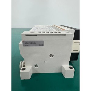 Collecteur de vannes solénoïdes SMC (VQ1200NY-5-X35 * 10EA) VV5Q11-10-DAI00264, collecteur de vannes solénoïdes d'occasion, Legacy Semiconductor - Product Image 2