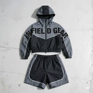 Conjunto corto personalizado para hombre, chaqueta cortavientos de nailon con capucha, ropa urbana transpirable con LOGO personalizado para primavera. - Product Image 1