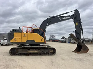 Excavadora Volvo EC220EL de 1000 Toneladas de Alta Eficiencia con Motor de 123 kW, Control PLC y Componentes de Alta Resistencia - Product Image 2