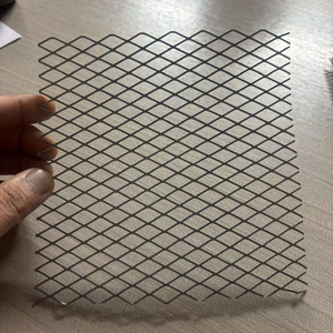 Malla Metálica Perforada de Acero Galvanizado con Orificios en Forma de Diamante en Rollo para Cercas Industriales de Alta Resistencia y Paredes de Seguridad - Product Image 1