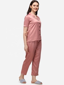 Conjunto de pijama rosa de seda para mujer, ropa de dormir de 2 piezas con estampado de lujo para verano, venta al por mayor - Product Image 3