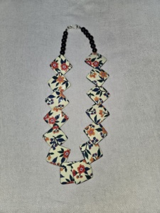 Abalorios Multicolor de Resina Hechos a Mano, Pintados a Mano, con Diseño Floral Personalizado, Joyería Promocional, Artesanía India Arif - Product Image 5