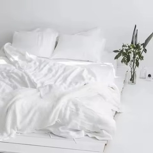 Ensemble de housse de couette tissée blanche unie en 3 pièces, ensemble de literie simple et doux pour la maison - Product Image 1